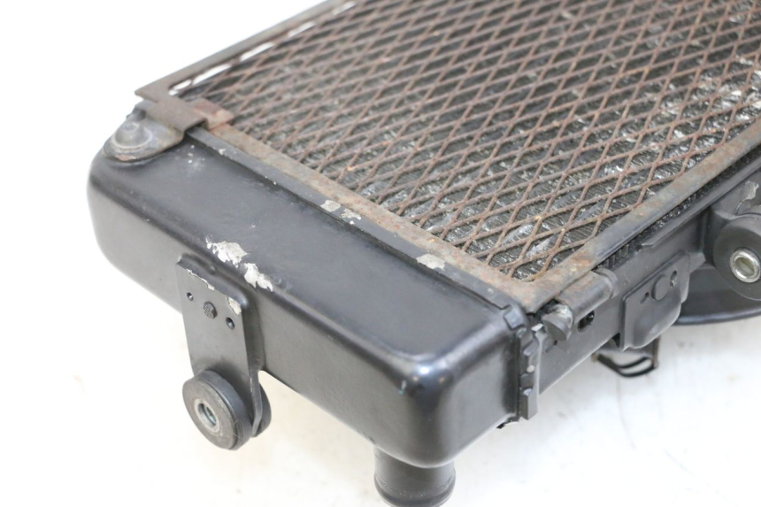 photo de RADIADOR  YAMAHA TDM ABS 900 (2002 - 2014) - Detalles de los puntos de fijación