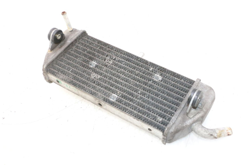 photo de RADIADOR YAMAHA XMAX X-MAX 125 (2006 - 2009) - Primer plano técnico