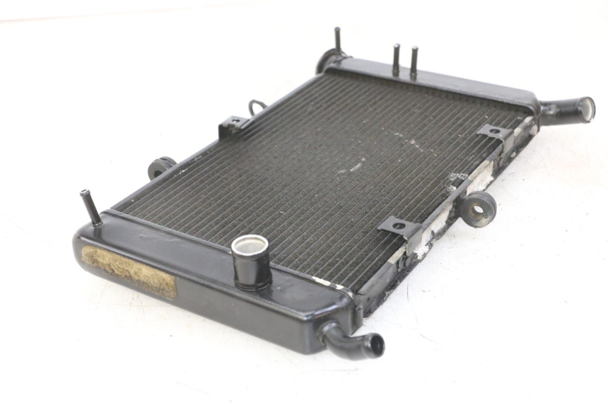 photo de RADIADOR  YAMAHA XJ6 ABS 600 (2008 - 2016) - Detalles de los puntos de fijación