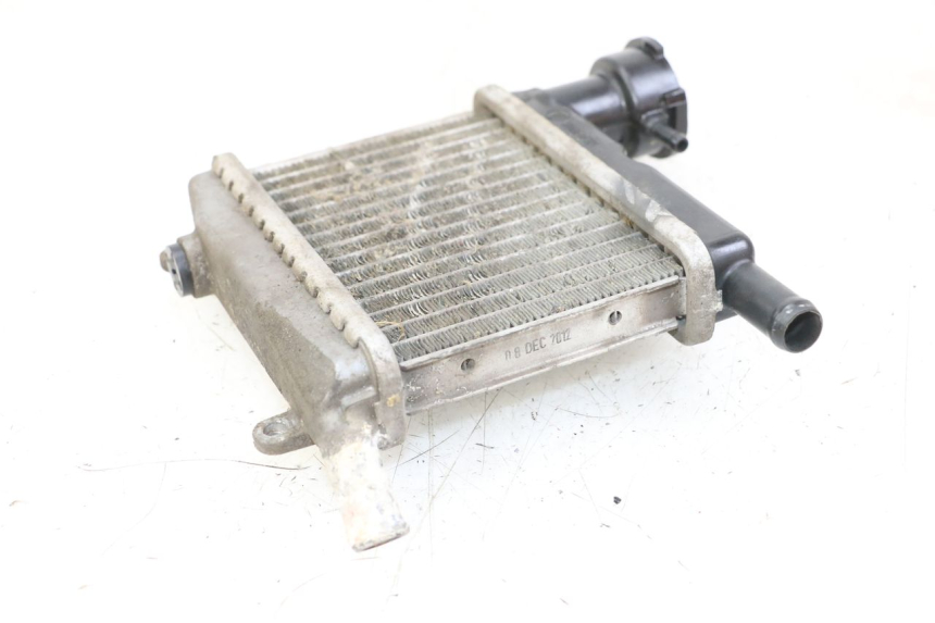 photo de RADIADOR YAMAHA NEOS NEO'S 4T 50 (2008 - 2016) - Primer plano técnico