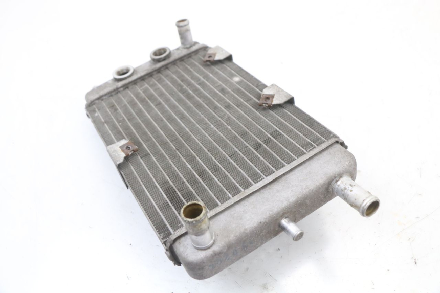 photo de RADIADOR YAMAHA YP MAJESTY 125 (2002 - 2006) - Otra perspectiva