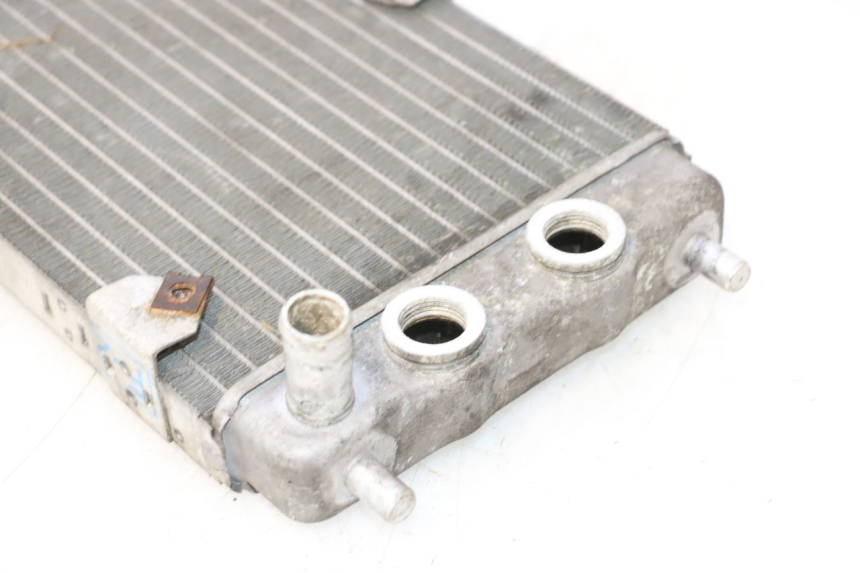 photo de RADIADOR YAMAHA YP MAJESTY 125 (2002 - 2006) - Detalle de la pieza