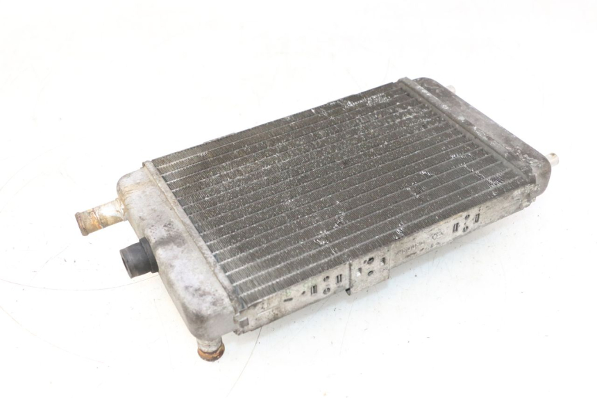 photo de RADIADOR YAMAHA YP MAJESTY 125 (1998 - 2001) - Estado de la superficie y material