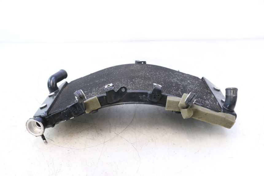 photo de RADIADOR  YAMAHA YZF R6 600 (2008 - 2009) - Inspección visual detallada