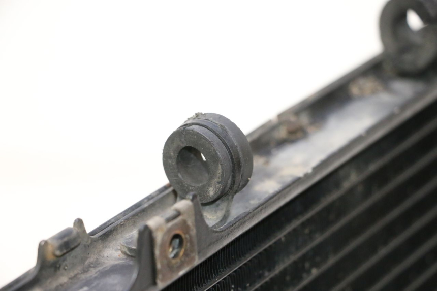 photo de RADIADOR KAWASAKI ZX-6R ZX6R 600 (1995 - 1997) - Detalles de los puntos de fijación