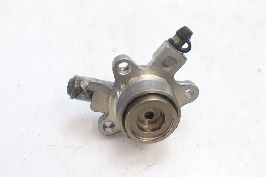 photo de CILINDRO RECEPTOR DE EMBRAGUE YAMAHA FJR 1300 (2001 - 2005) - Otra perspectiva
