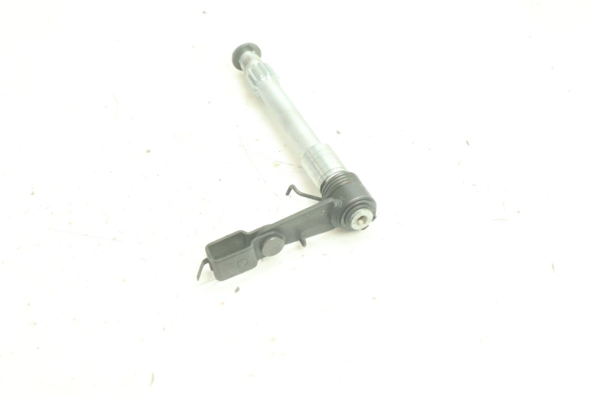photo de CILINDRO RECEPTOR DE EMBRAGUE YAMAHA YZF R6 600 (2008 - 2009) - Primer plano técnico