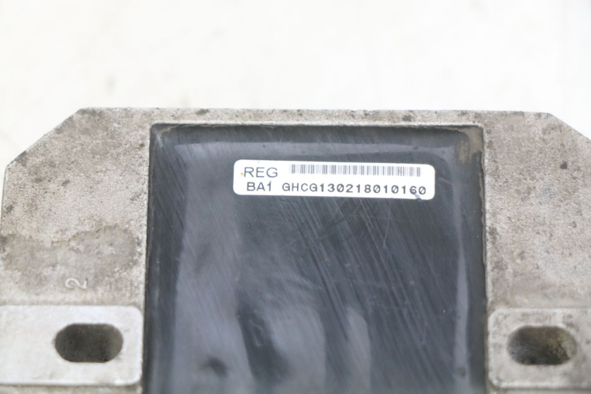 photo de REGULADOR DE CARGA KYMCO AGILITY 16+ 4T 50 (2018 - 2023) - Zoom estado de uso