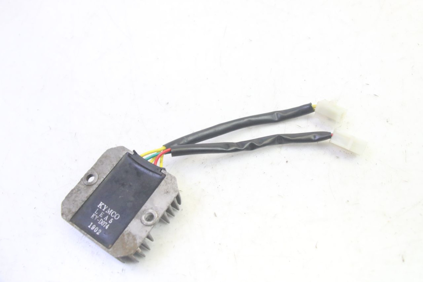 photo de REGULADOR DE CARGA KYMCO AGILITY 16+ 4T 50 (2018 - 2023) - Detalle de la pieza