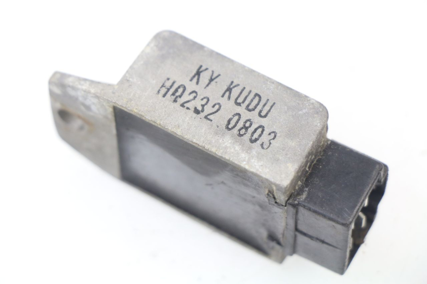 photo de REGULADOR DE CARGA KYMCO AGILITY 4T 50 (2005 - 2018) - Detalle de la pieza