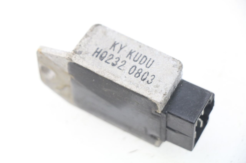 photo de REGULADOR DE CARGA KYMCO AGILITY 4T 50 (2005 - 2018) - Zoom estado de uso