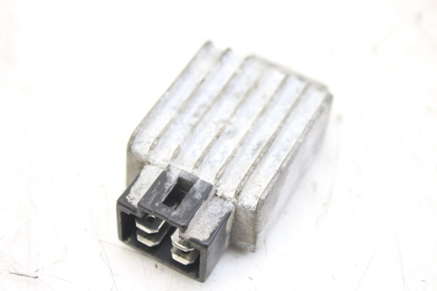 photo de REGULADOR DE CARGA KYMCO AGILITY 4T 50 (2005 - 2018) - Vista principal