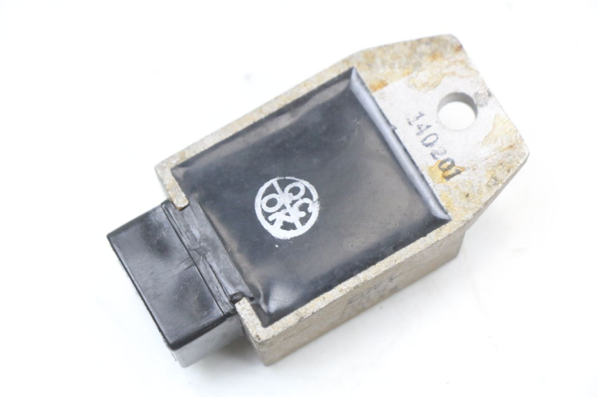 photo de REGULADOR DE CARGA KYMCO AGILITY 4T 50 (2005 - 2018) - Otra perspectiva