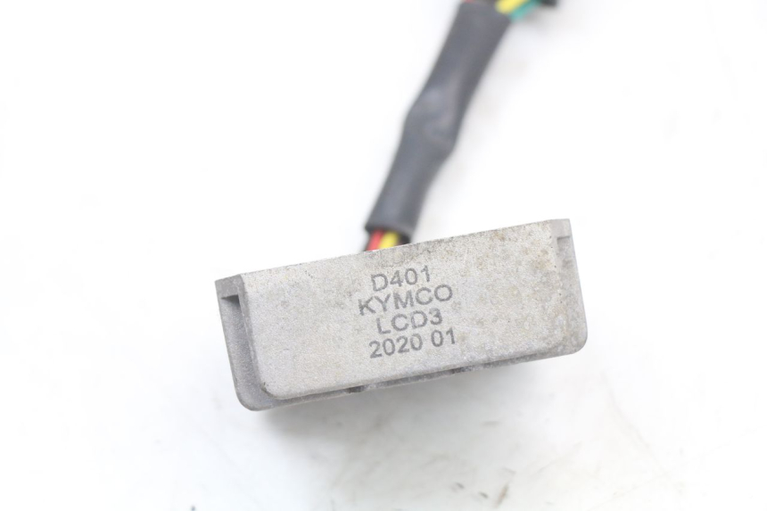 photo de REGULADOR DE CARGA KYMCO AGILITY 4T 50 (2018 - 2022) - Primer plano técnico