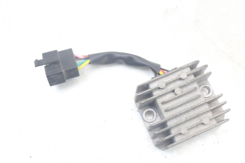 photo de REGULADOR DE CARGA KYMCO AGILITY 4T 50 (2018 - 2022) - Vista principal