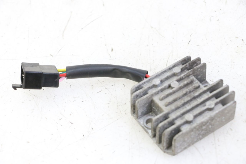 photo de REGULADOR DE CARGA KYMCO AGILITY 4T 50 (2018 - 2022) - Vista principal