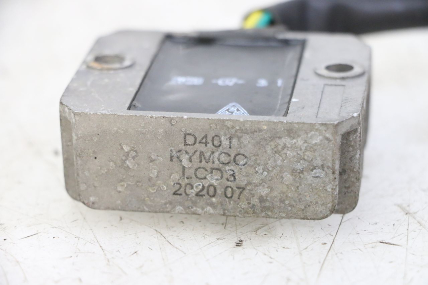 photo de REGULADOR DE CARGA KYMCO AGILITY 4T 50 (2018 - 2022) - Detalle de la pieza