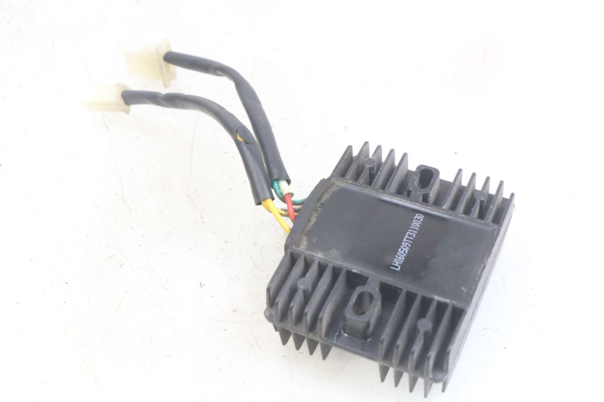 photo de REGULADOR DE CARGA NECO ALEXONE 125 (2017 - 2024) - Zoom estado de uso