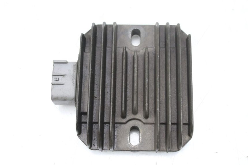 photo de REGULADOR DE CARGA SUZUKI AN BURGMAN 400 (2006 - 2010) - Zoom estado de uso