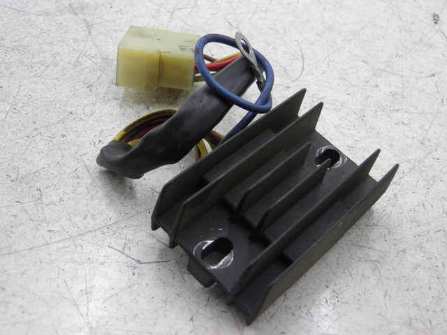 photo de REGULADOR APRILIA LEONARDO 125 (1999 - 2001) - Vista principal