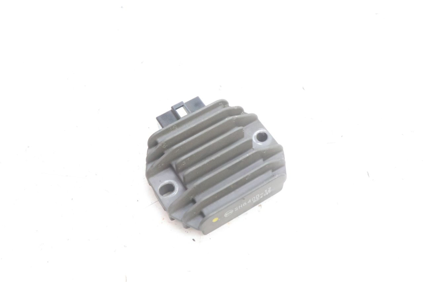 photo de REGULADOR APRILIA ATLANTIC S 125 (2010 - 2013) - Detalle de la pieza