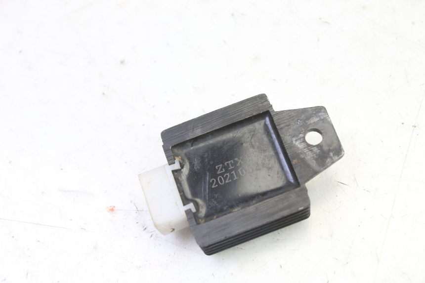 photo de REGULADOR KEROX BAZOOKA 110 - Otra perspectiva