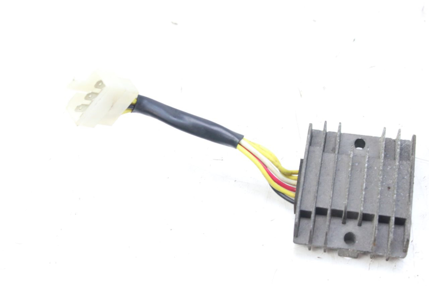 photo de REGULADOR DE CARGA WILDLANDER BISCUIT 125 (2004 - 2010) - Zoom estado de uso