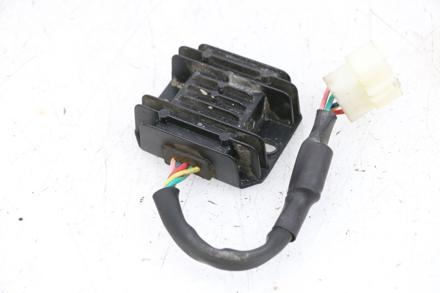 photo de REGULADOR MAG POWER BOMBERS 4T 50 (2016 - 2026) - Otra perspectiva