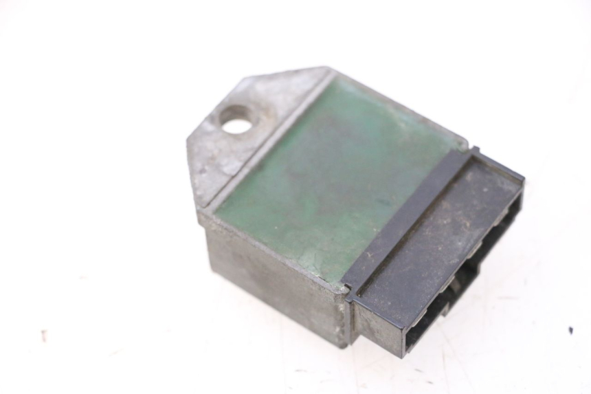 photo de REGULADOR DE CARGA MBK BOOSTER SPIRIT 50 (1999 - 2003) - Zoom estado de uso