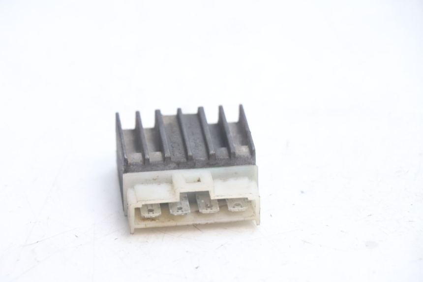 photo de REGULADOR MBK BOOSTER SPIRIT 50 (1996 - 1999) - Zoom estado de uso