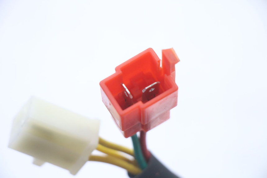 photo de REGULADOR MOTRON BREEZY 4T 50 (2021 - 2025) - Primer plano técnico