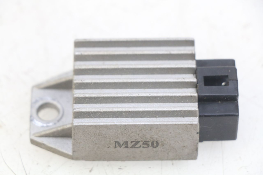 photo de REGULADOR DE CARGA BAOTIAN BT 49 QT-9 50 (2006 - 2010) - Vista principal