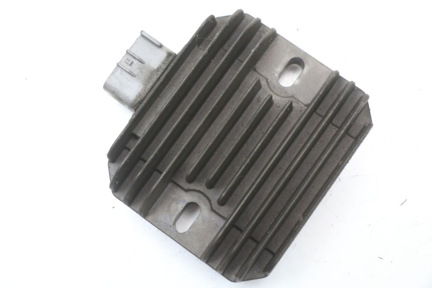 photo de REGULADOR DE CARGA SUZUKI BURGMAN 125 (2007 - 2014) - Vista principal