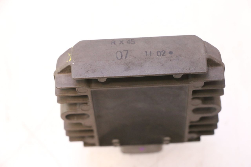 photo de REGULADOR DE CARGA SUZUKI BURGMAN 125 (2007 - 2014) - Detalle de la pieza