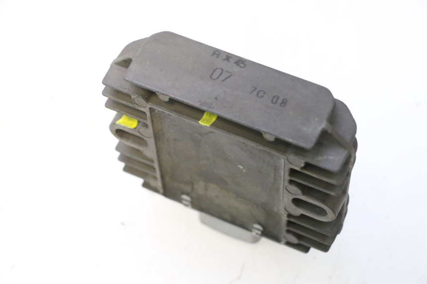 photo de REGULADOR DE CARGA SUZUKI BURGMAN 125 (2007 - 2014) - Zoom estado de uso