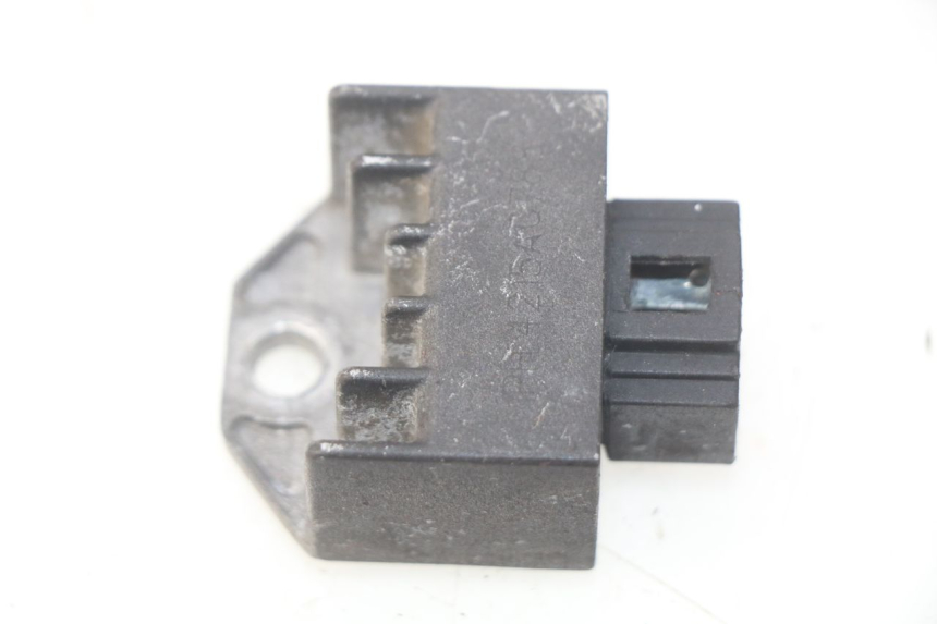 photo de REGULADOR DE CARGA YAMAHA BW'S 50 (1999 - 2003) - Vista principal