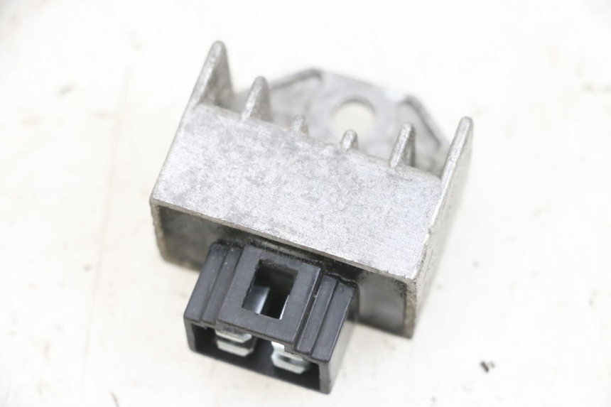 photo de REGULADOR DE CARGA YAMAHA BW'S EASY 50 (2013 - 2016) - Vista principal