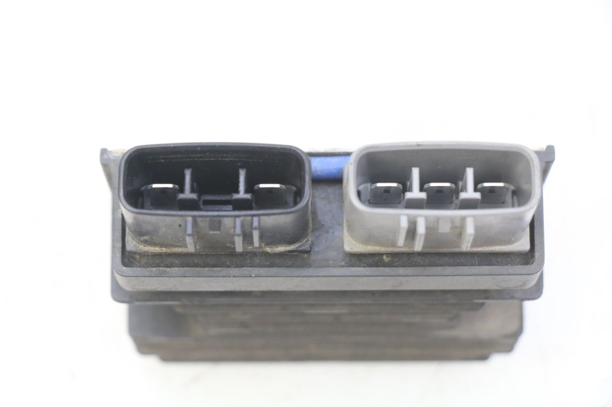 photo de REGULADOR DE CARGA HONDA CB R 1000 (2018 - 2023) - Detalle de la pieza