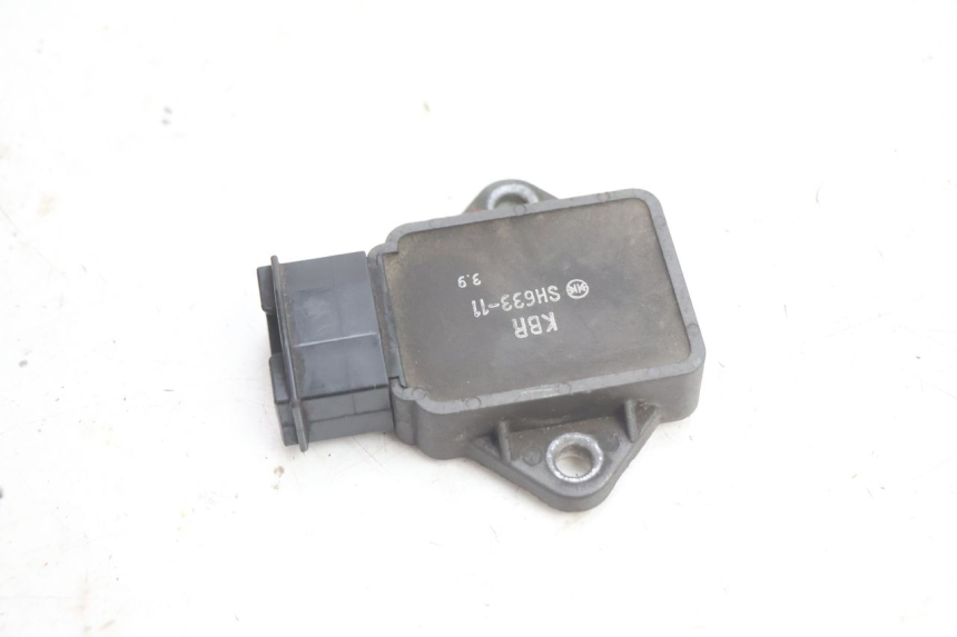 photo de REGULADOR HONDA CB TWO FIFTY 250 (1991 - 2002) - Detalle de la pieza