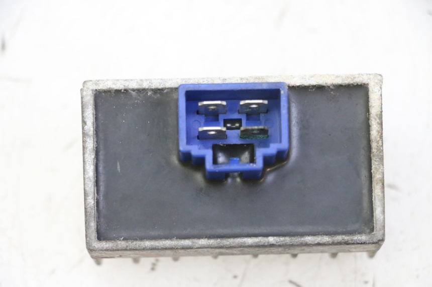 photo de REGULADOR HONDA CBF 125 (2009 - 2015) - Primer plano técnico