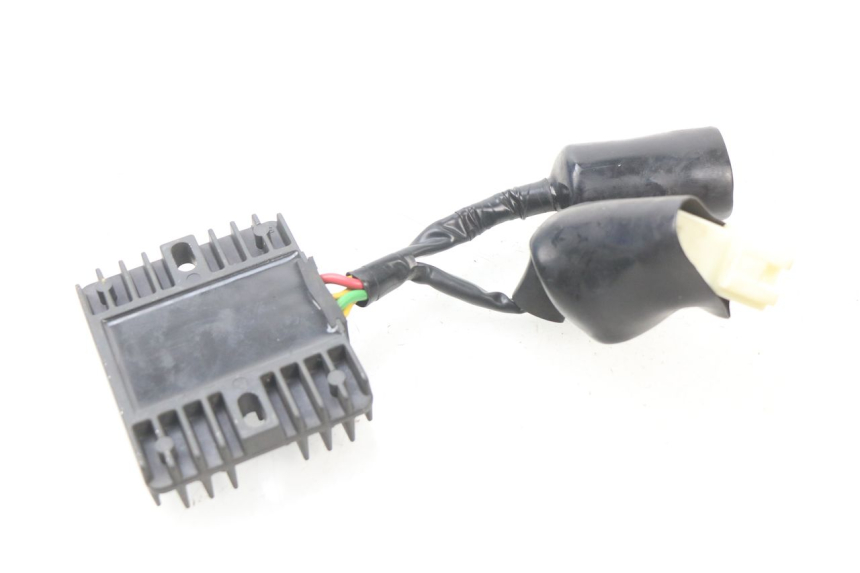 photo de REGULADOR HONDA CBR RR FIREBLADE 1000 (2006 - 2007) - Detalle de la pieza