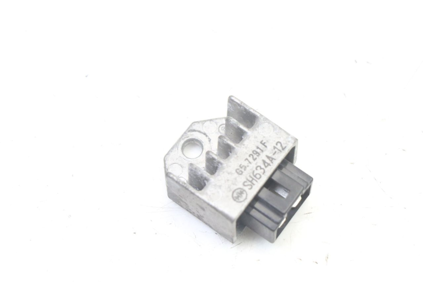 photo de REGULADOR DE CARGA PEUGEOT CITYSTAR 50 (2013 - 2017) - Detalle de la pieza