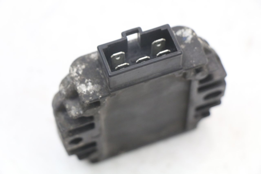 photo de REGULADOR DE CARGA YAMAHA CYGNUS X 125 (2004 - 2007) - Zoom estado de uso