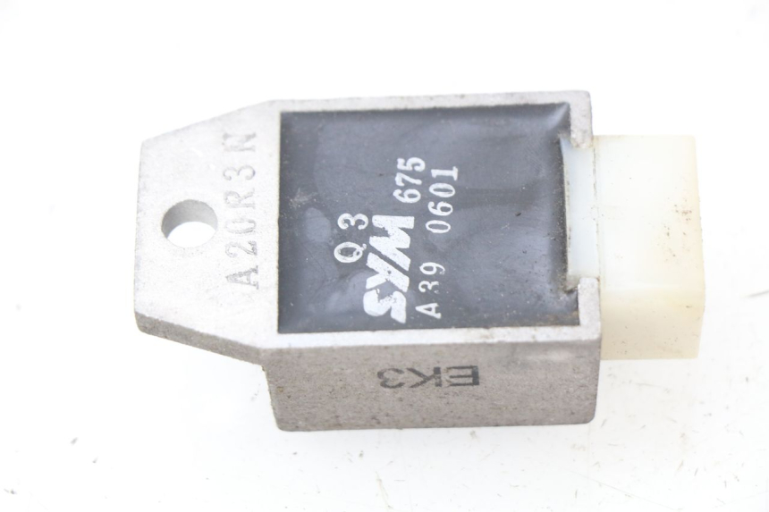 photo de REGULADOR SYM DD 50 (2005 - 2011) - Detalle de la pieza