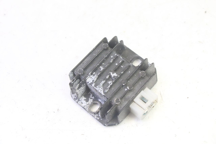 photo de REGULADOR DE CARGA LONGJIA DIGITA 4T 50 (2019 - 2022) - Vista principal