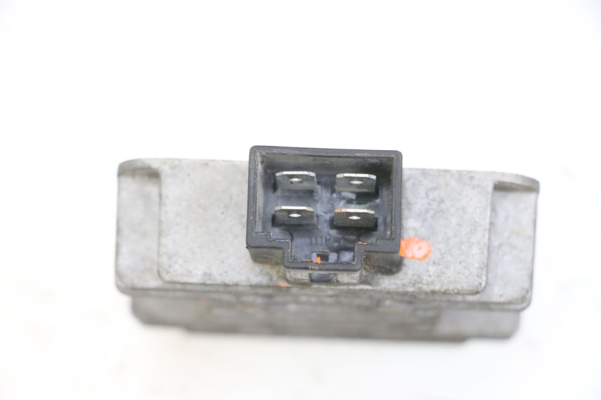 photo de REGULADOR DE CARGA LONGJIA DIGITA 4T 50 (2019 - 2022) - Detalle de la pieza