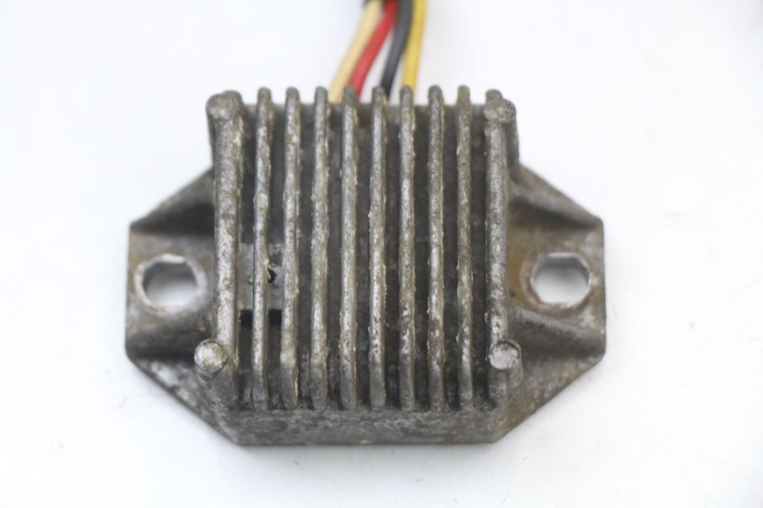 photo de REGULADOR YAMAHA DTLC 125 (1982 - 1987) - Detalle de la pieza