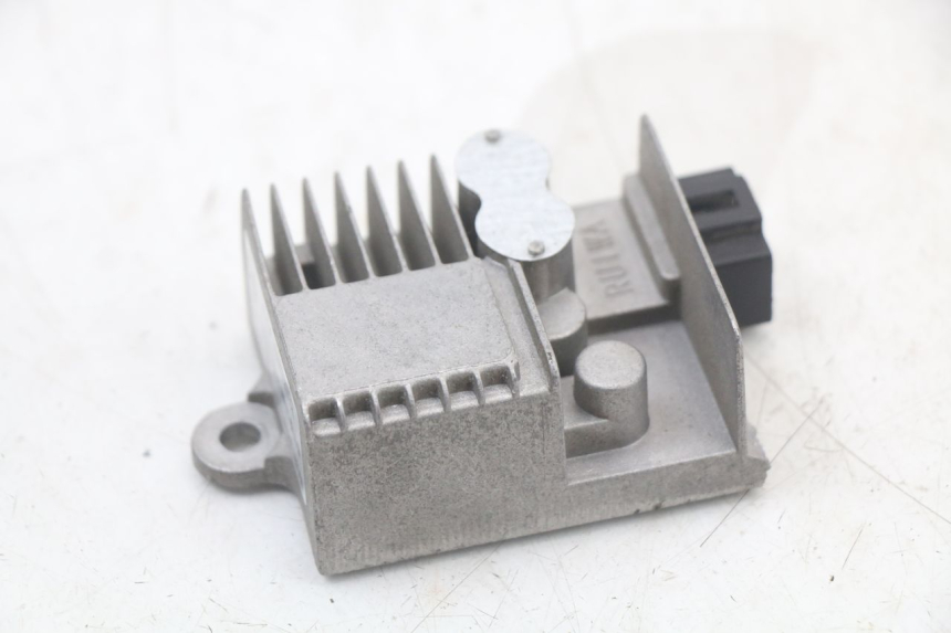 photo de REGULADOR WAYSCRAL E-START 1 (2018 - 2022) - Estado de la superficie y material