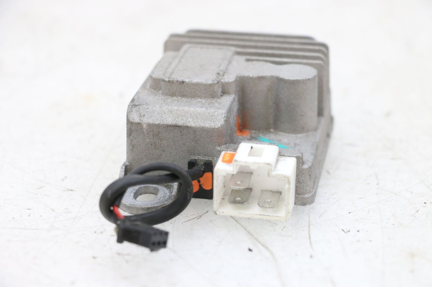 photo de REGULADOR SEGWAY NINEBOT E125S 1 (2022 - 2026) - Primer plano técnico