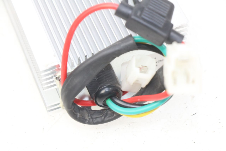 photo de REGULADOR EFUN E2GO 1 (2017 - 2021) - Estado de la superficie y material